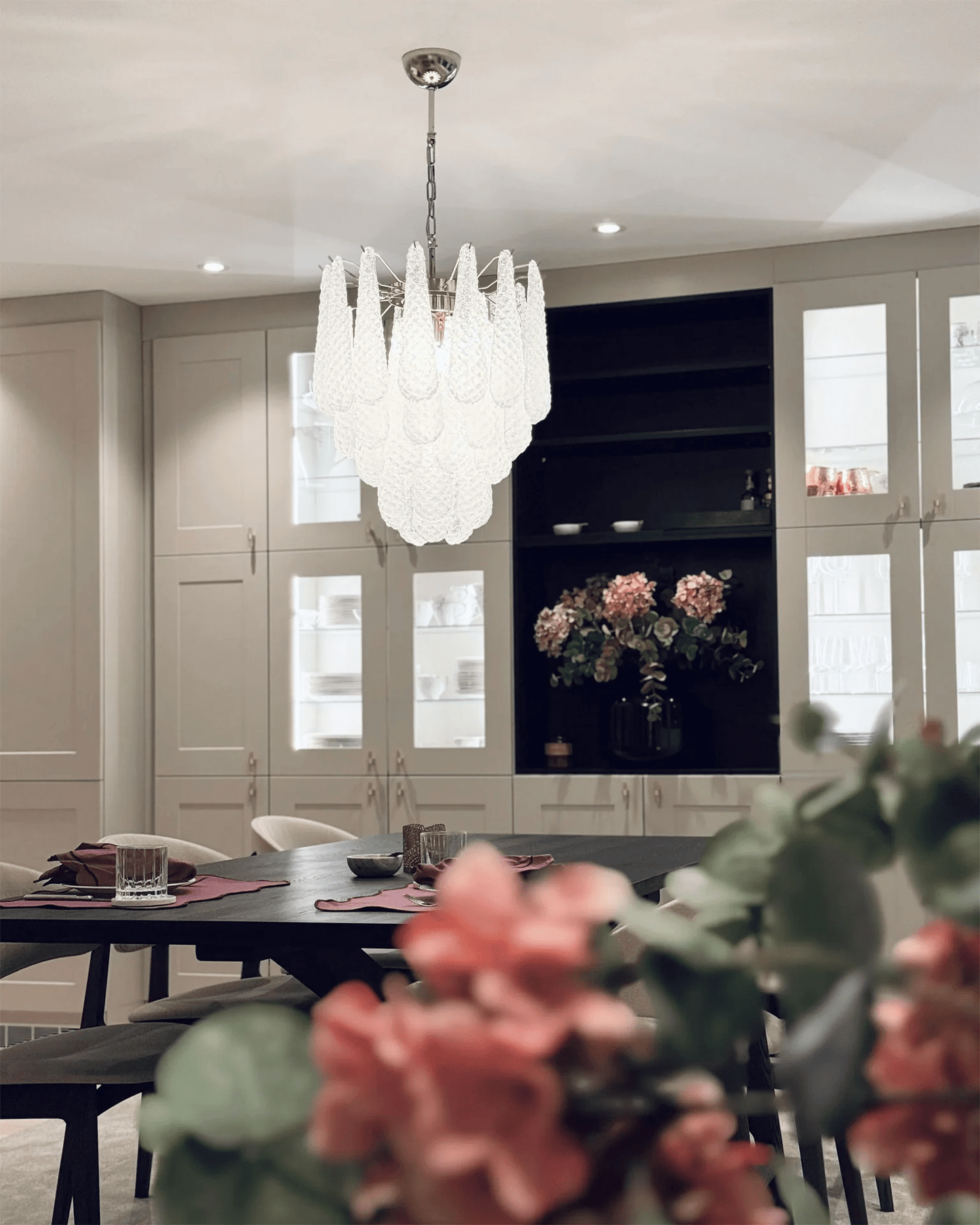 Modern Sophisticated Dandelion Style Textured Glass Chandelier